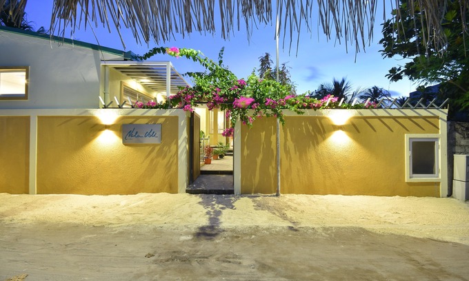 Ukulhas Hotel | Nala Veli Villa