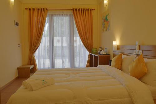 Hangnaameedhoo House | Ocean Beach Inn - Maldives
