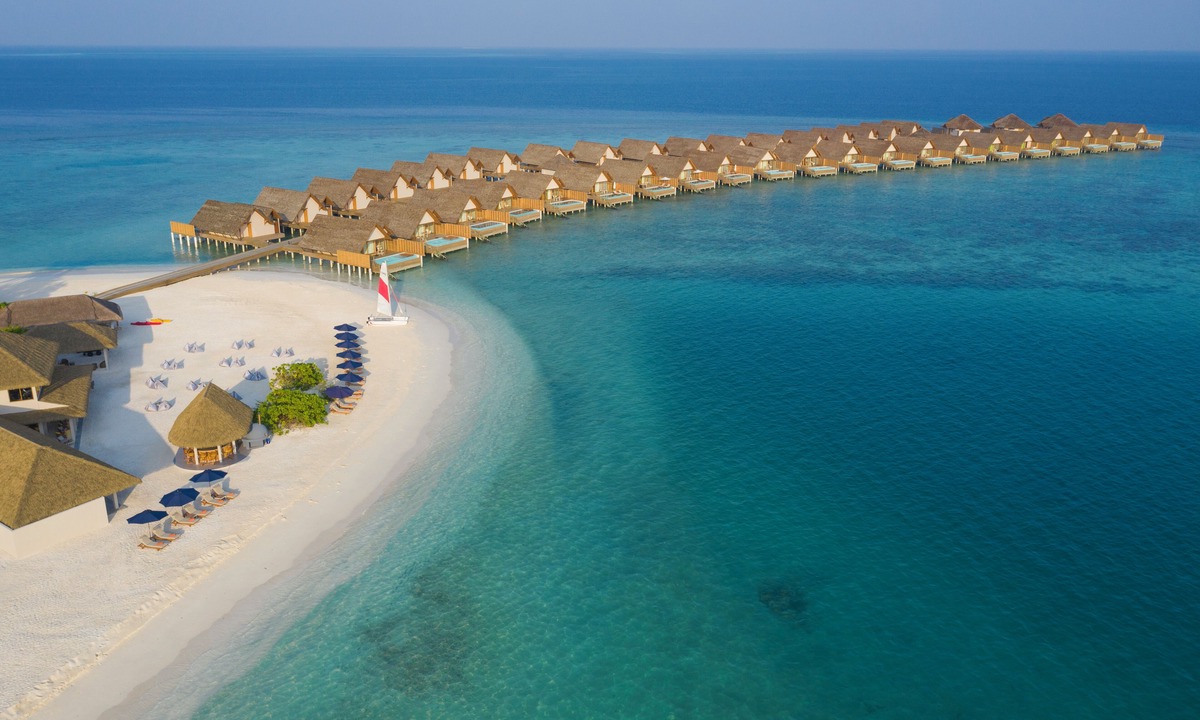 Raa Atoll Resort | Emerald Faarufushi Resort & Spa