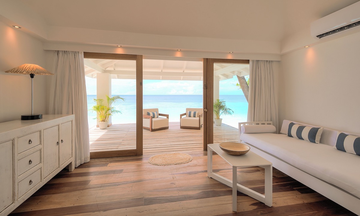 Athuruga Island Resort | Diamonds Athuruga Maldives Resort & Spa