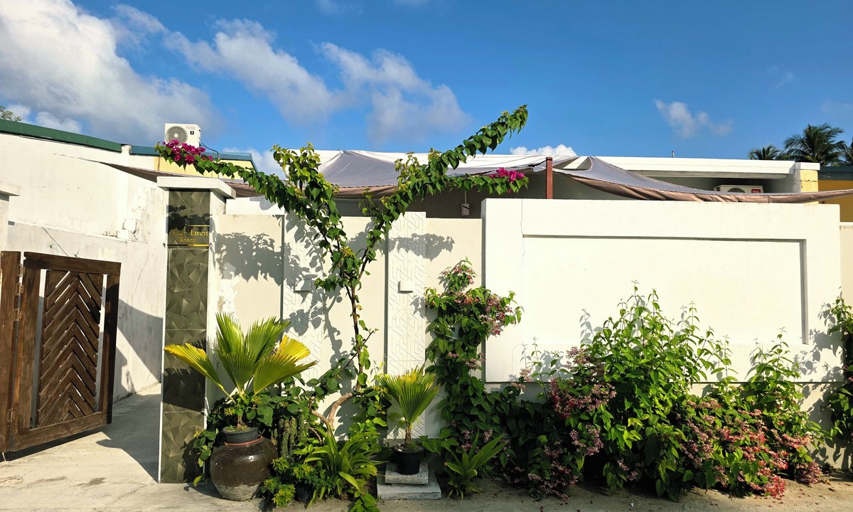 Thulusdhoo Island House | Blue Haven Retreat