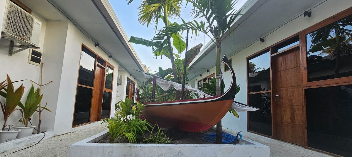 Dhidhdhoo House | Dhontakuru Guesthouse