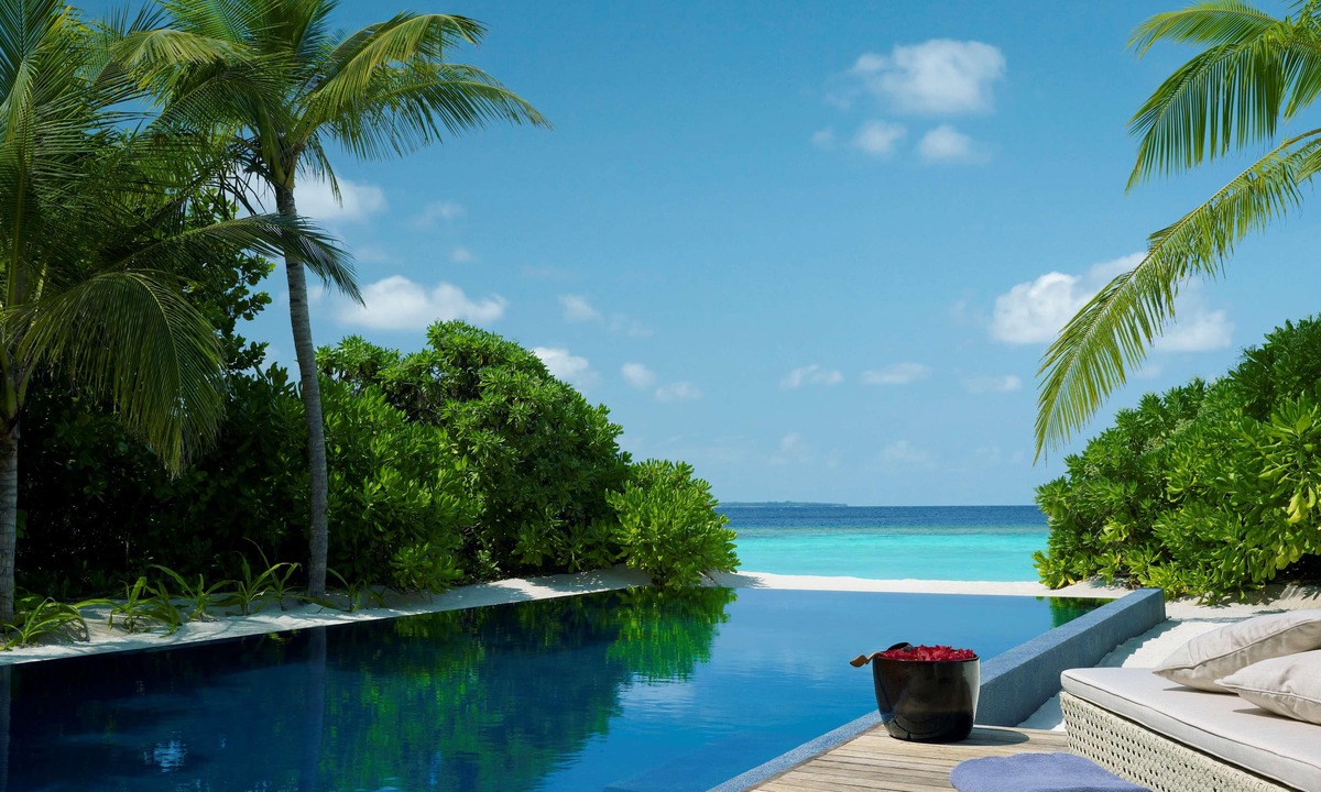 Mudhdhoo Hotel | Dusit Thani Maldives