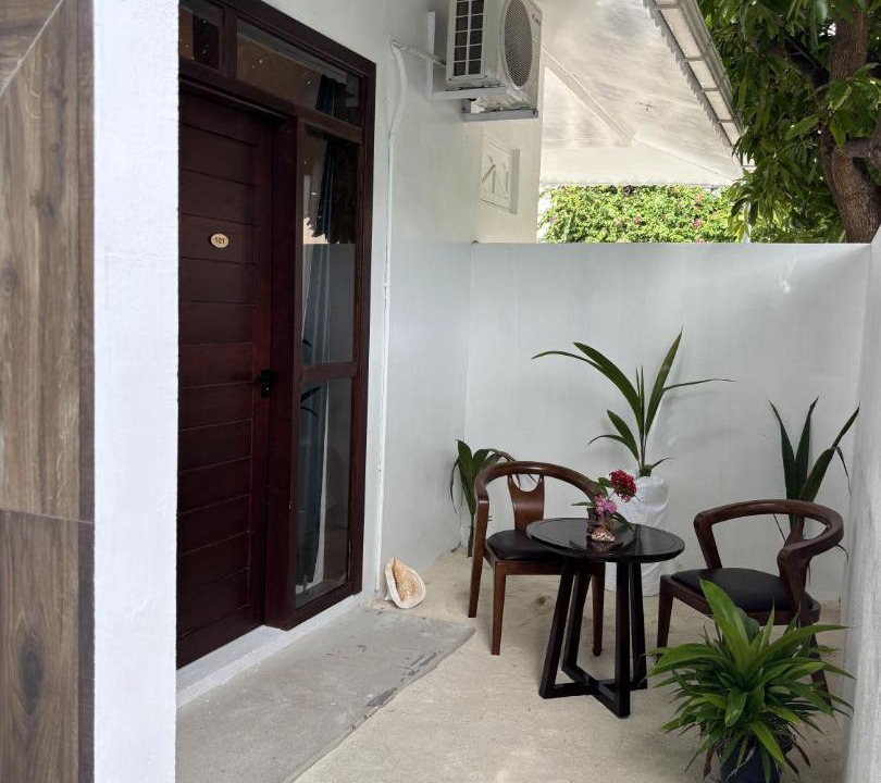 Huraa House | Luk inn at huraa
