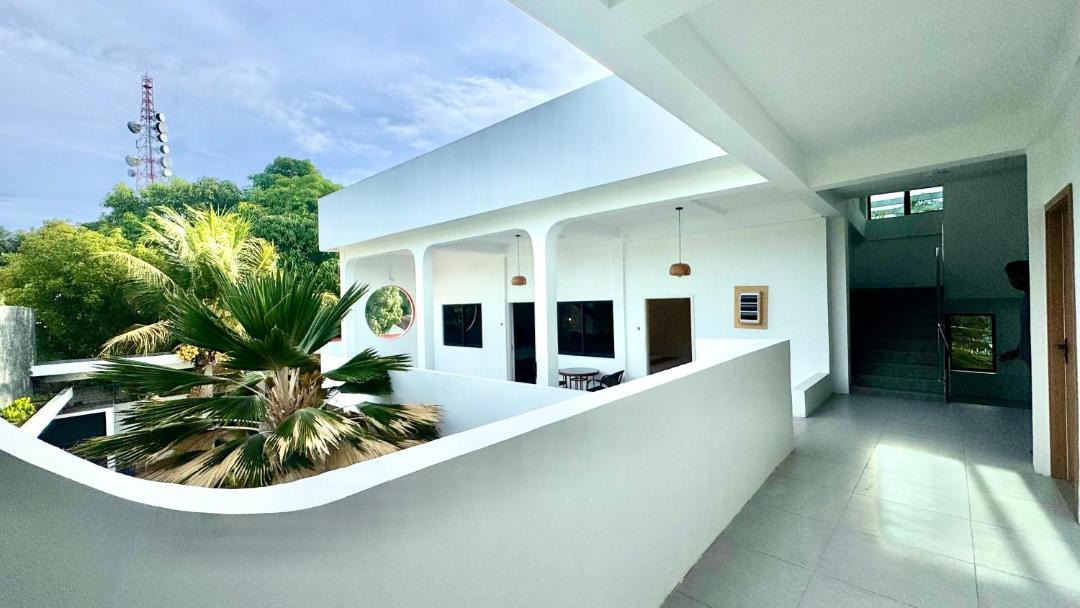 Felidhoo Hotel | Celestial Oasis
