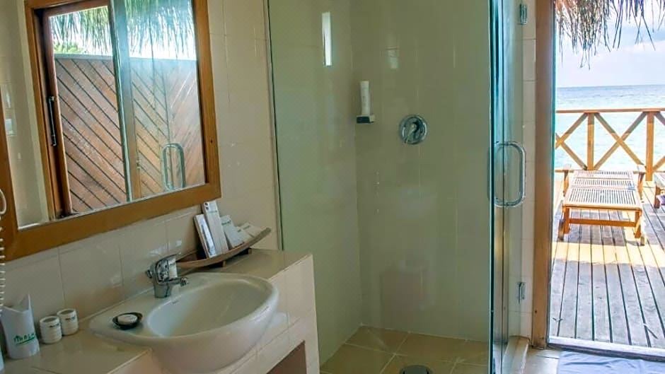 Photo of Bathroom in Fihalhohi Island