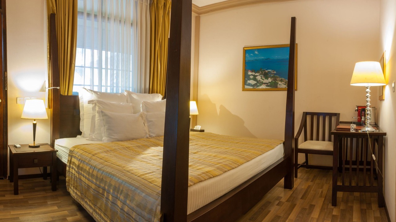 Photo of Bedroom in Male