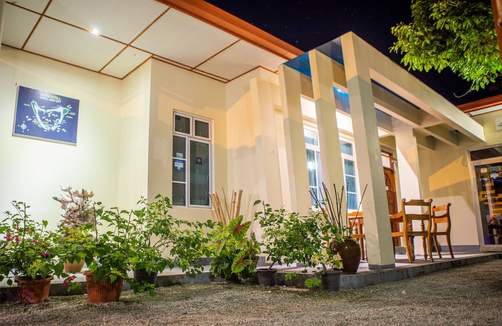 Photo of Buildings in Hulhudhoo