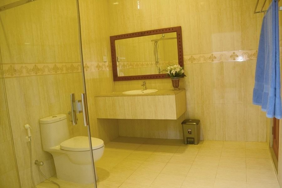 Photo of Bathroom in Hulhudhoo