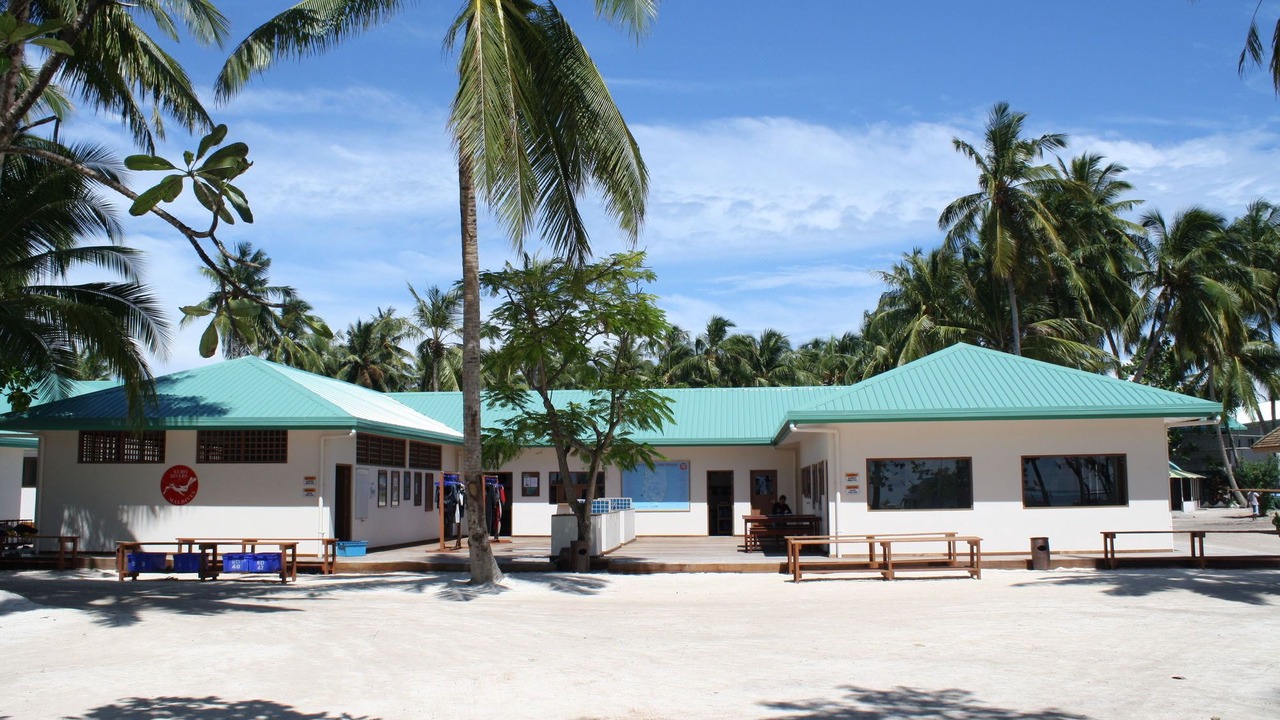 Photo of Buildings in Vilamendhoo Island