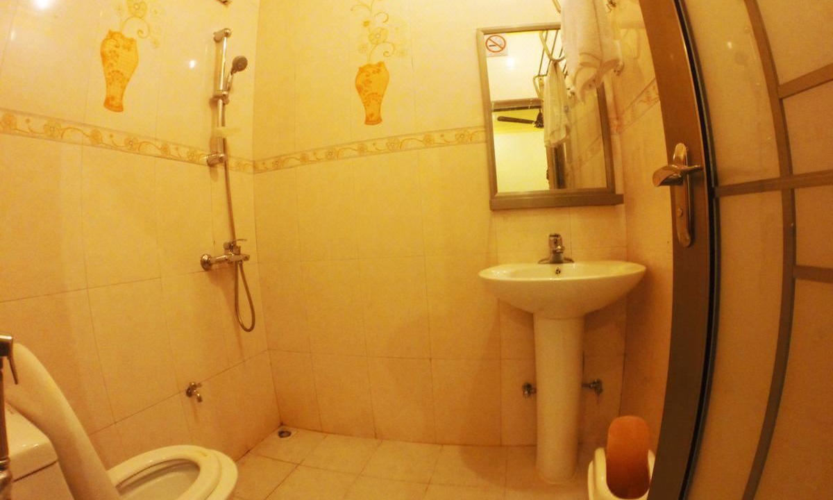 Photo of Bathroom in Mathiveri