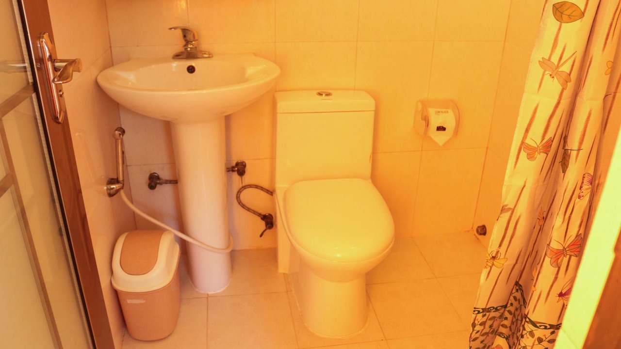 Photo of Bathroom in Mathiveri