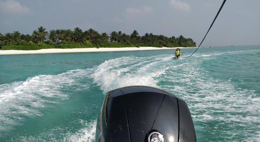 Photo of Others in Thoddoo