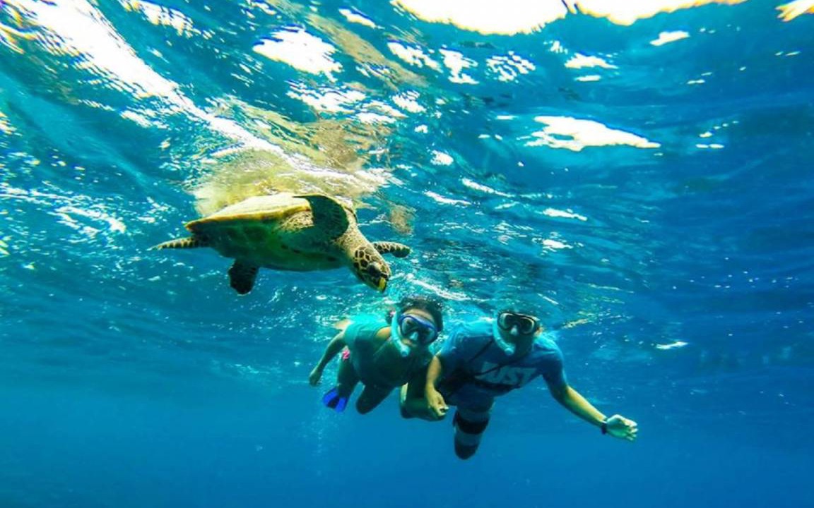 Photo of Human In Picture in Thulusdhoo Island