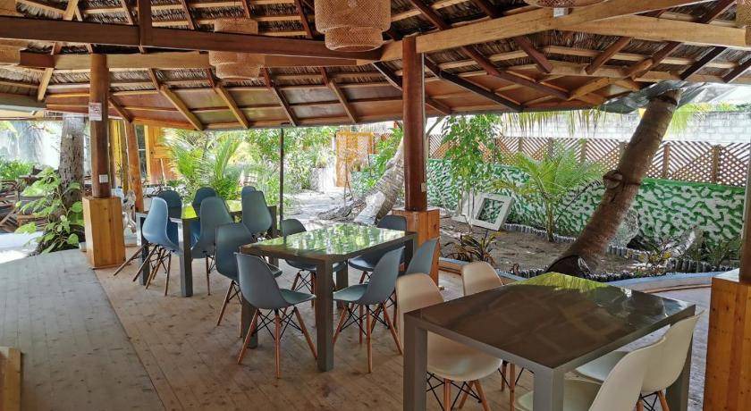 Photo of Others in Himandhoo