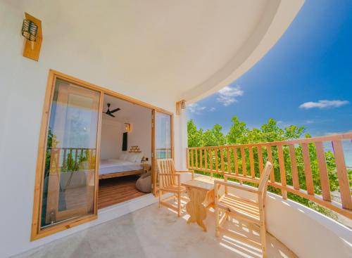 Photo of Others in Himandhoo