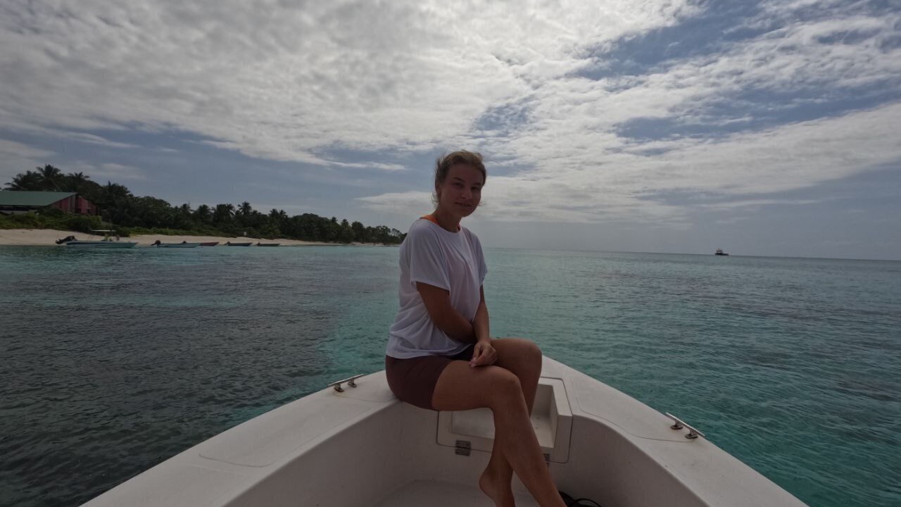 Photo of Human In Picture in Thoddoo