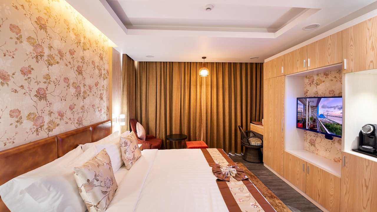 Photo of Bedroom in Male