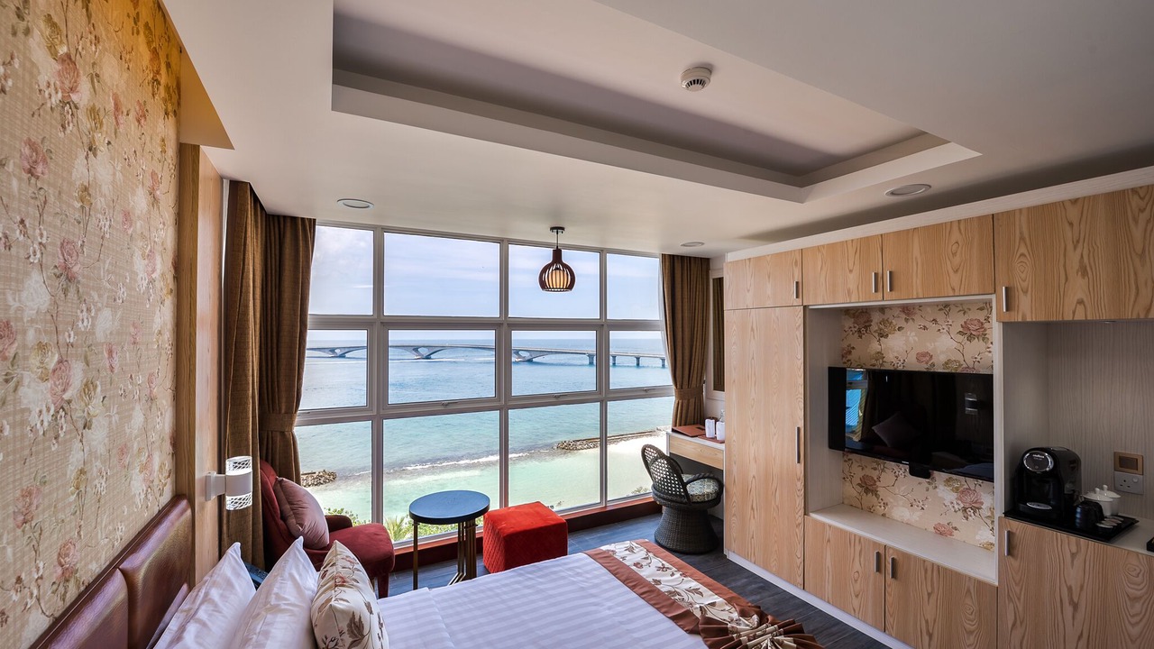 Photo of Bedroom in Male
