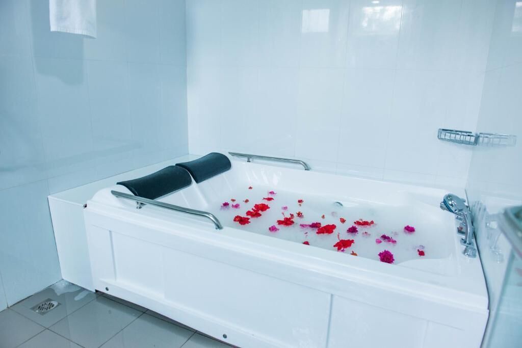 Photo of Bathroom in Hulhudhoo