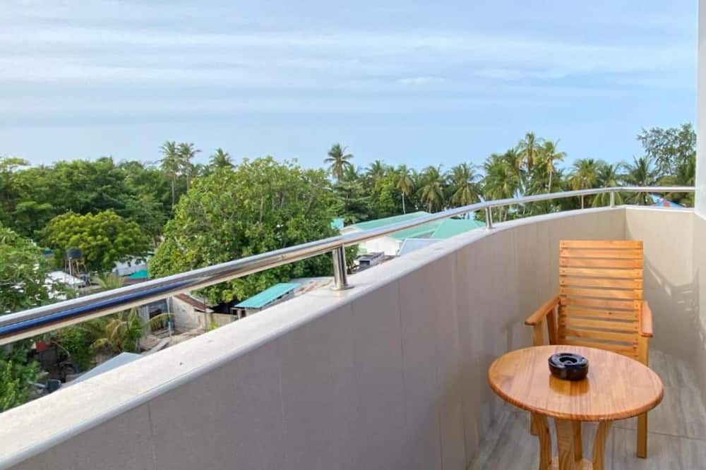 Photo of Patio Balcony in Felidhu Atoll