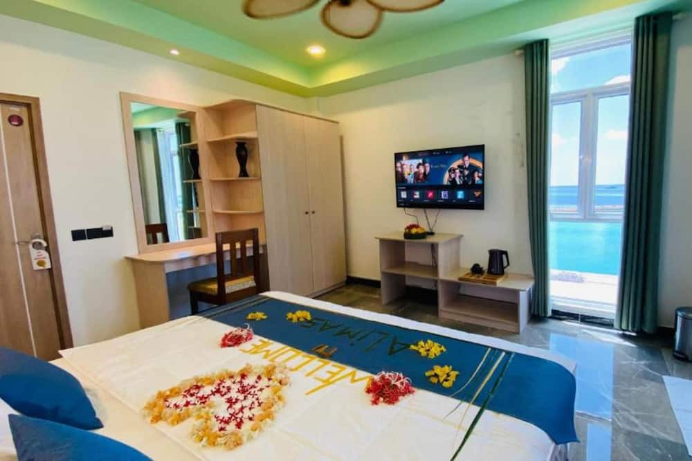 Photo of Bedroom in Felidhu Atoll
