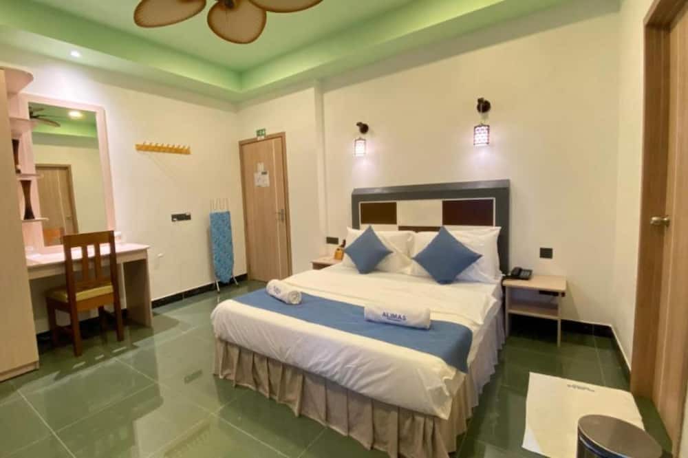 Photo of Bedroom in Felidhu Atoll