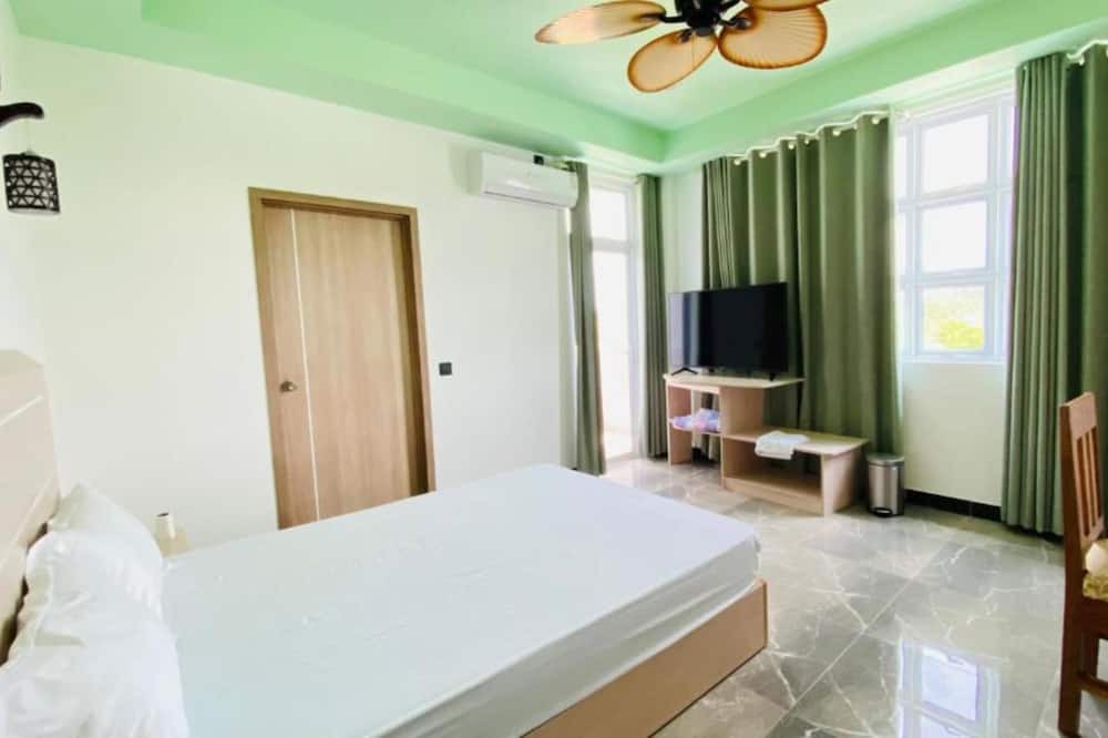 Photo of Bedroom in Felidhu Atoll