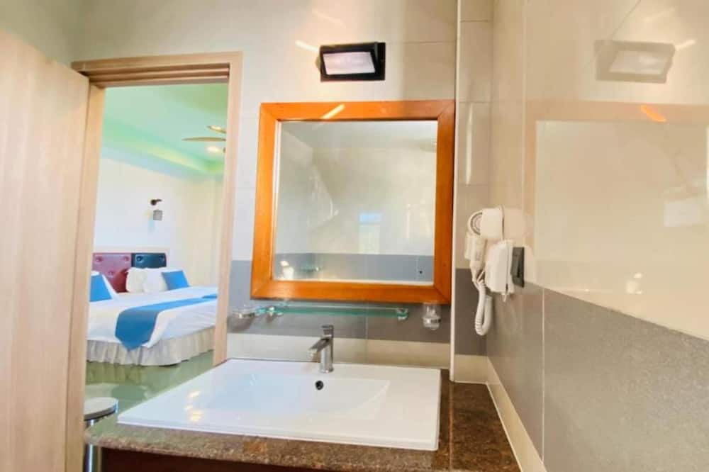 Photo of Bathroom in Felidhu Atoll