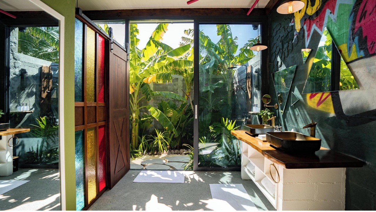 Photo of Bathroom in Kanifinolhu Island