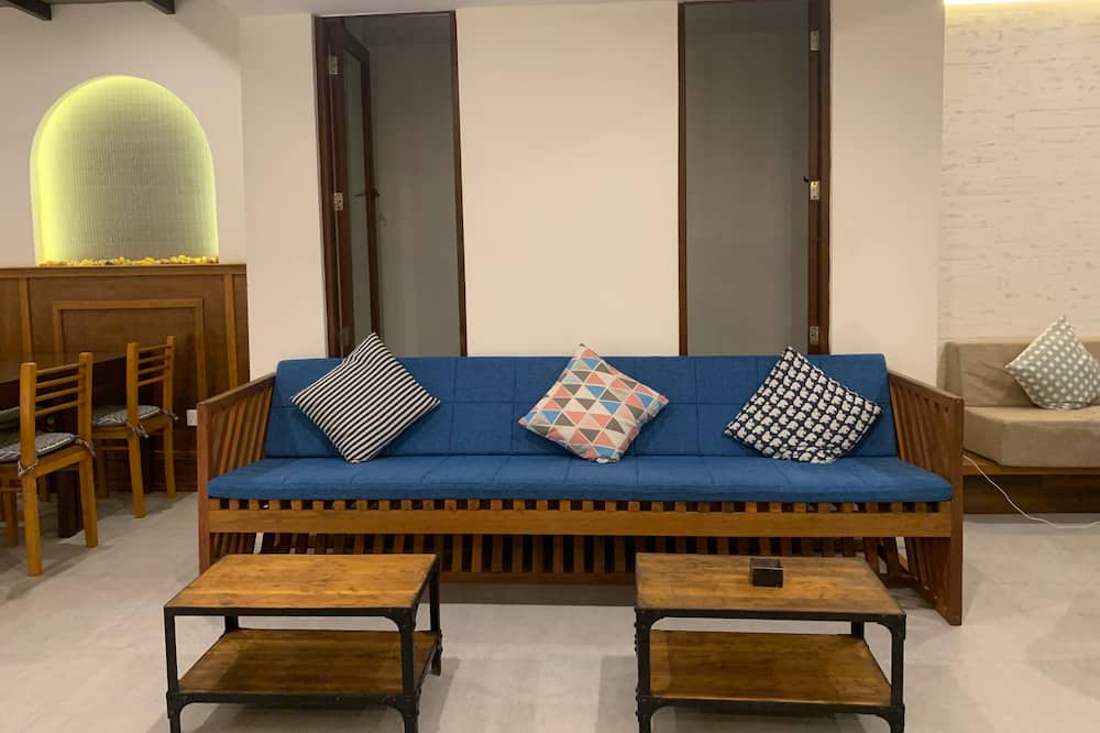 Photo of Livingroom in Huraa