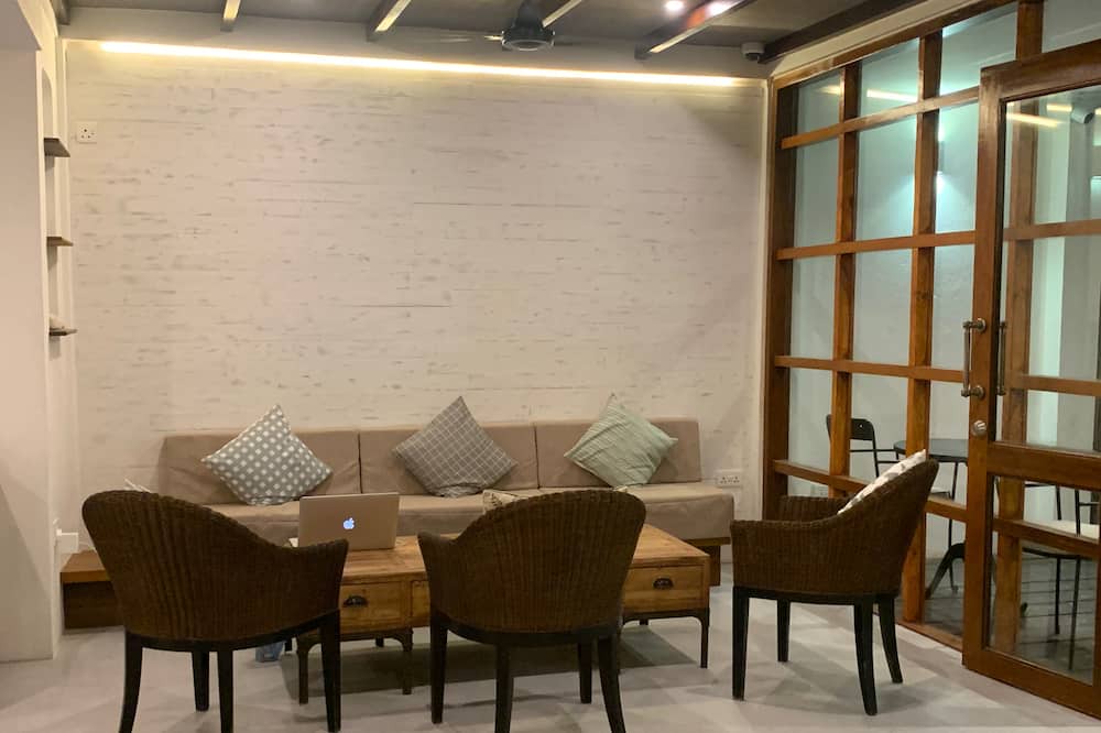Photo of Livingroom in Huraa