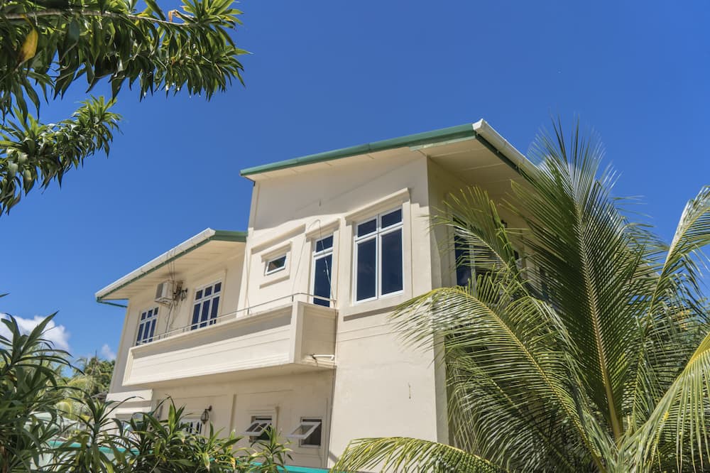 Photo of Outdoor in Magoodhoo