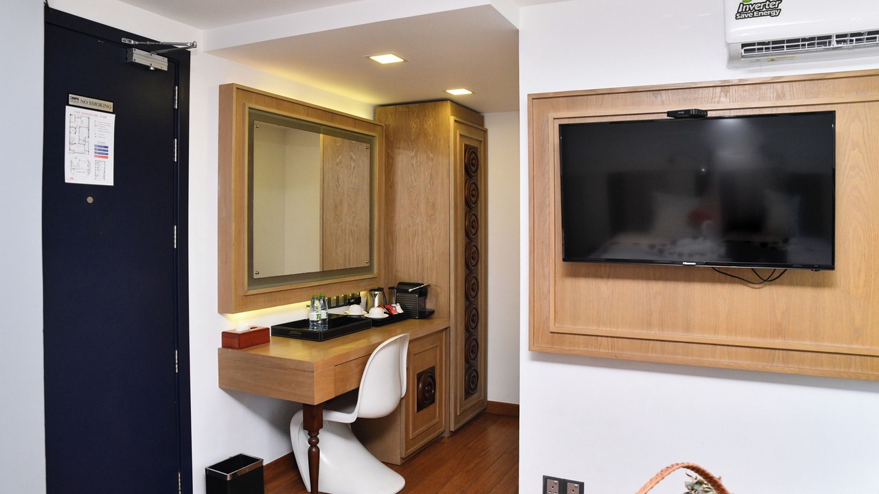 Photo of Bedroom in Male