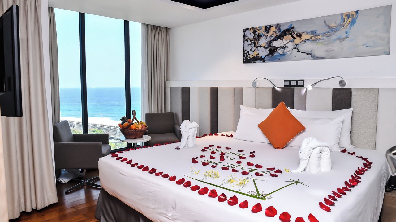 Photo of Bedroom in Male