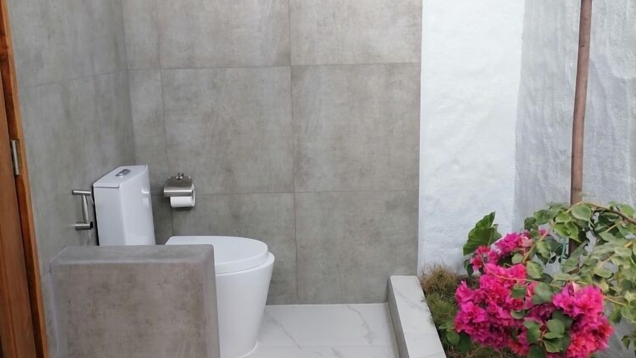 Photo of Bathroom in Fulhadhoo