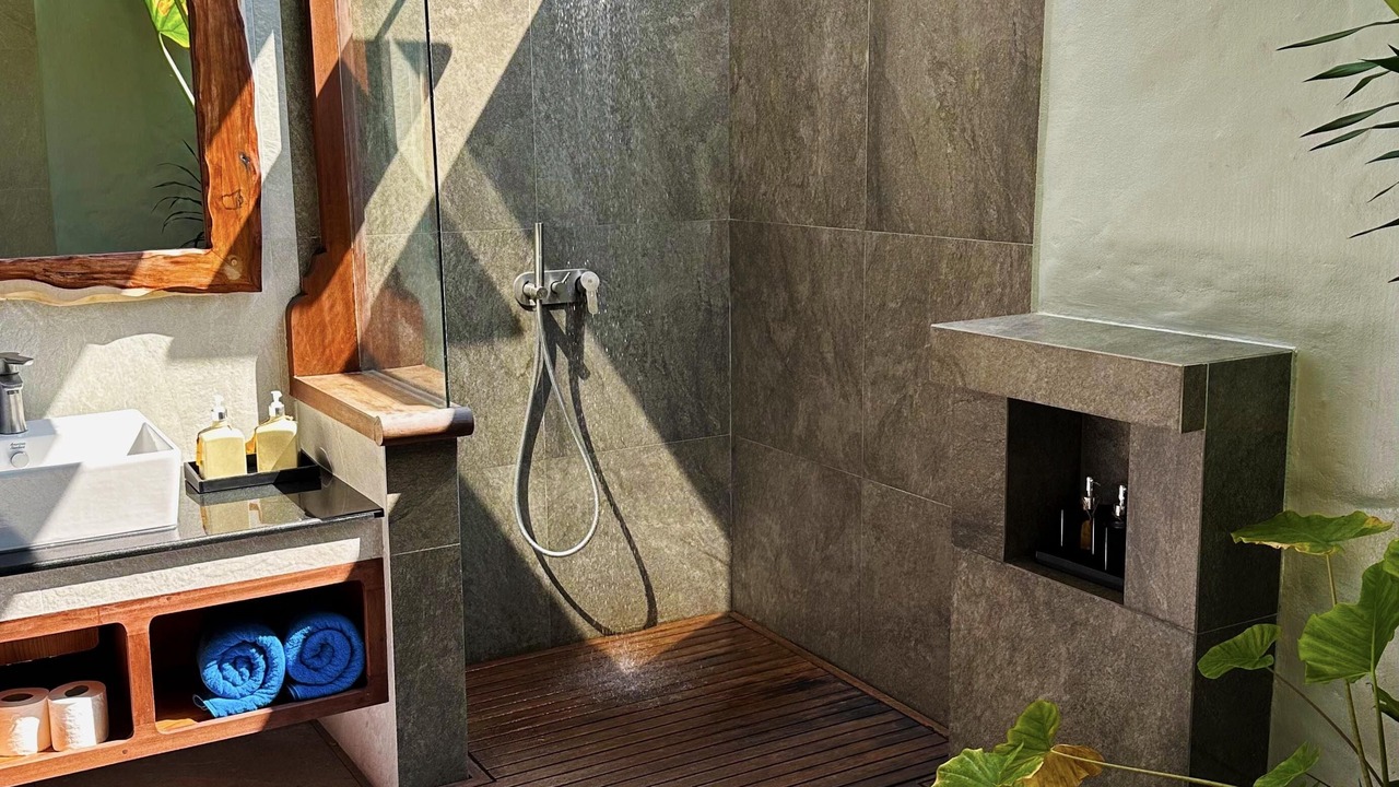 Photo of Bathroom in Fulhadhoo