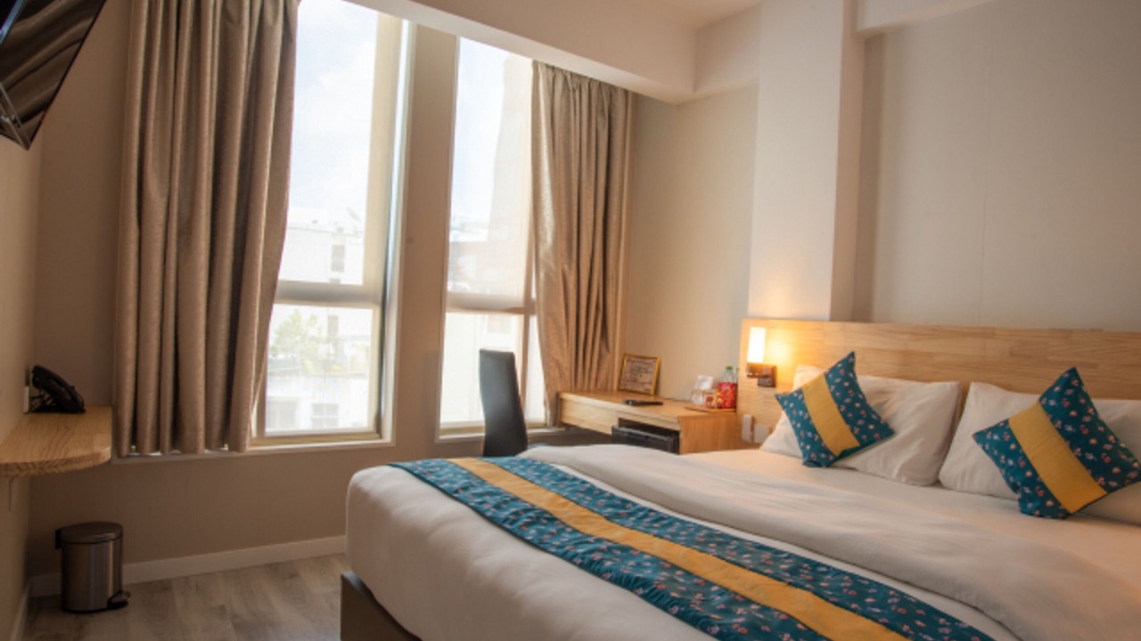 Photo of Bedroom in Male