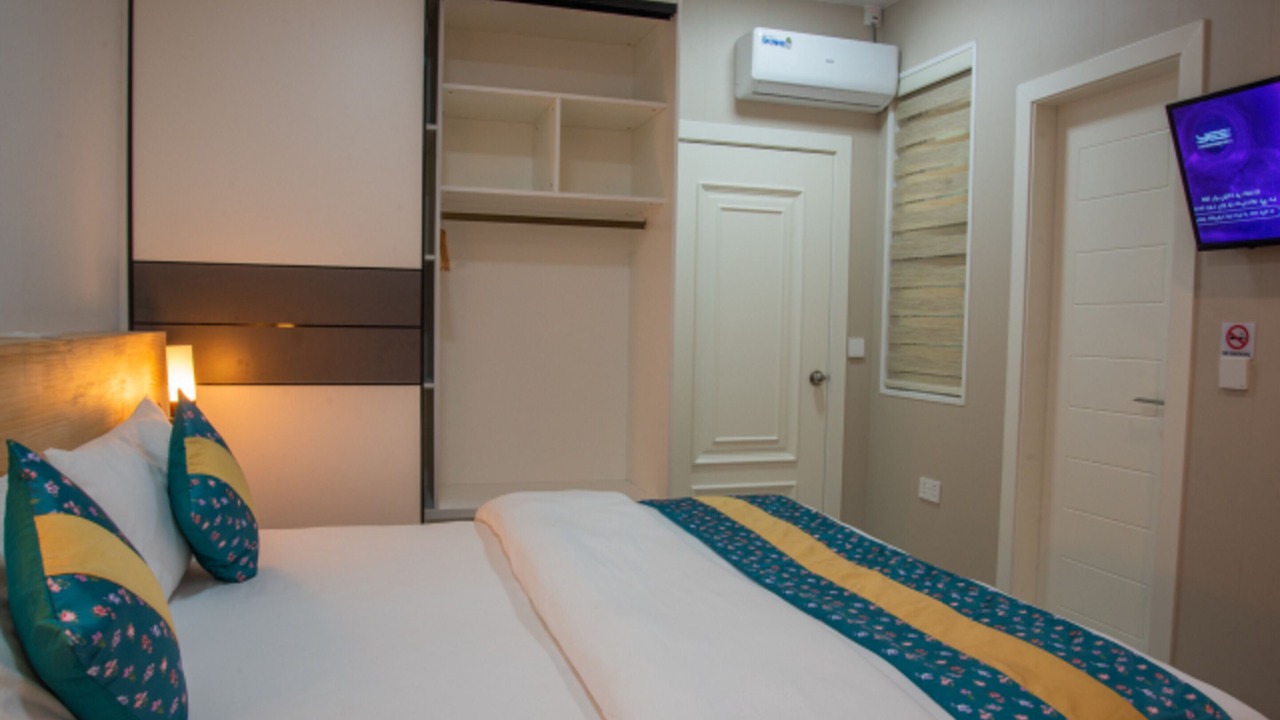 Photo of Bedroom in Male