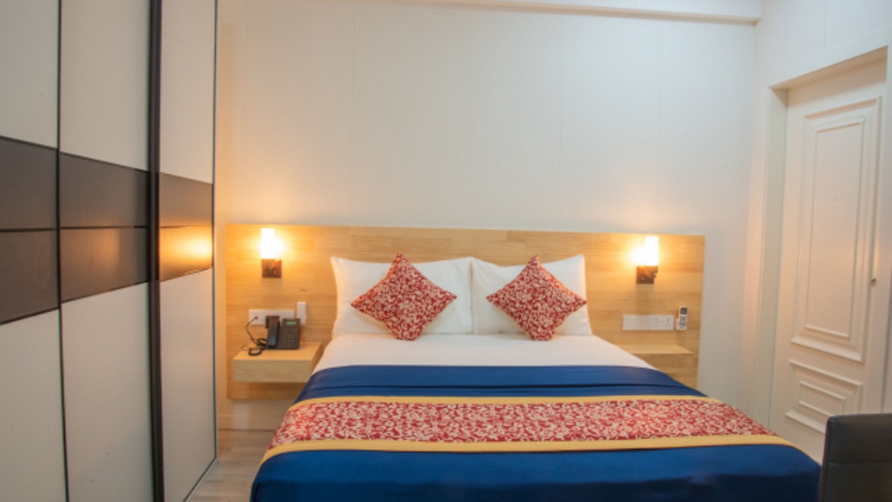 Photo of Bedroom in Male