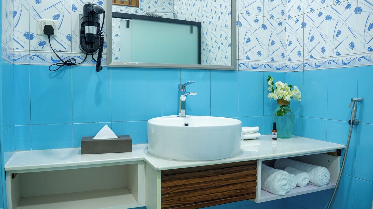 Photo of Bathroom in Fuvahmulah