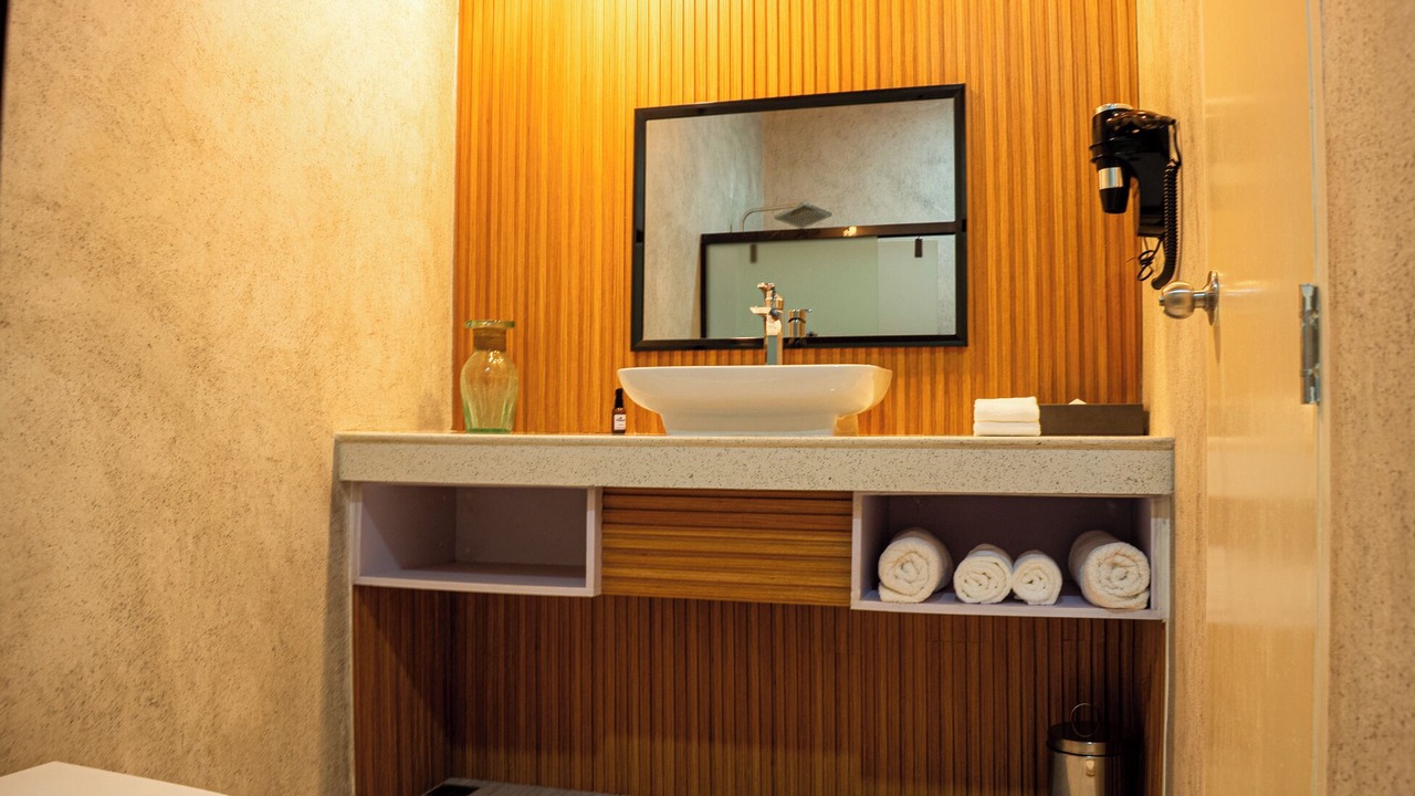 Photo of Bathroom in Fuvahmulah