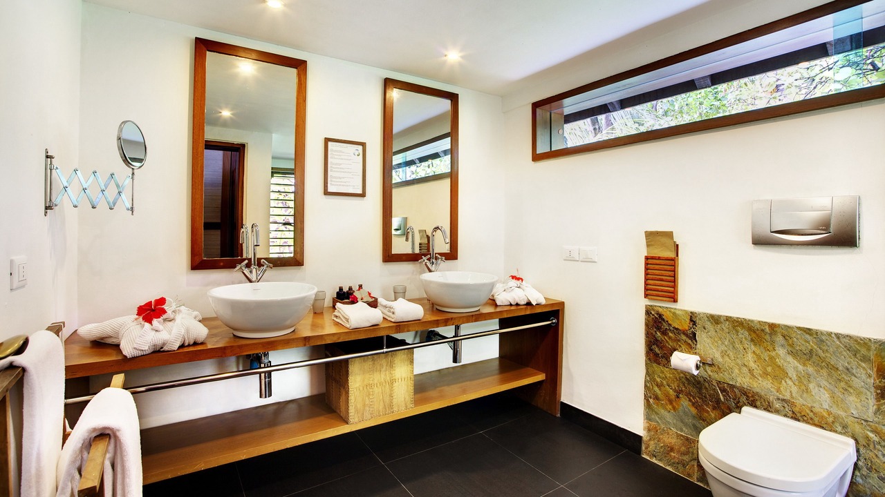 Photo of Bathroom in Gangehi Island