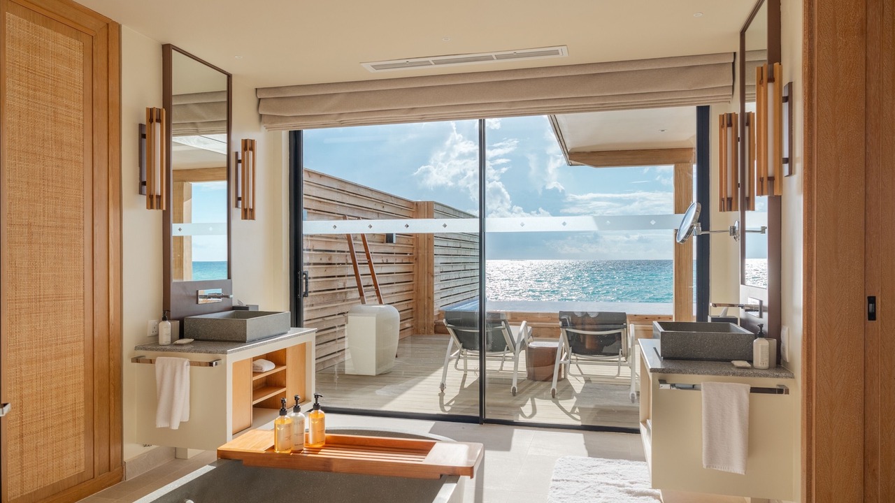 Photo of Bathroom in Kanifinolhu Island