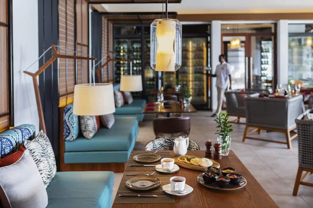 Photo of Livingroom in Maamutaa Island