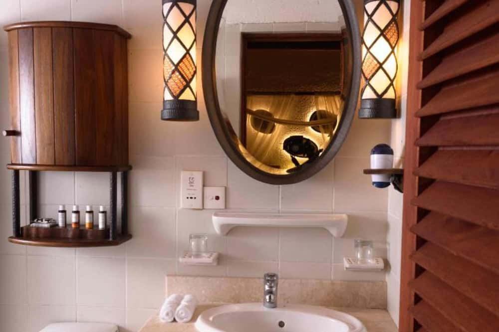 Photo of Bathroom in Male