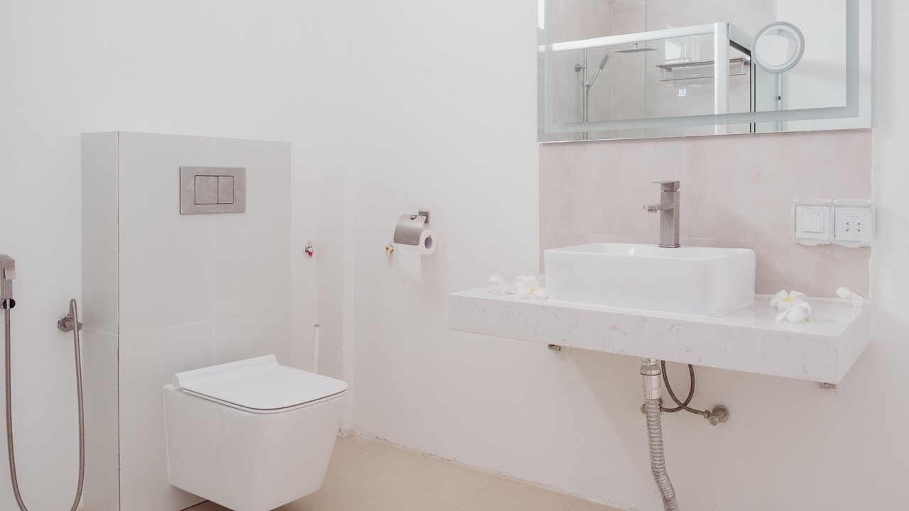 Photo of Bathroom in Thulusdhoo Island