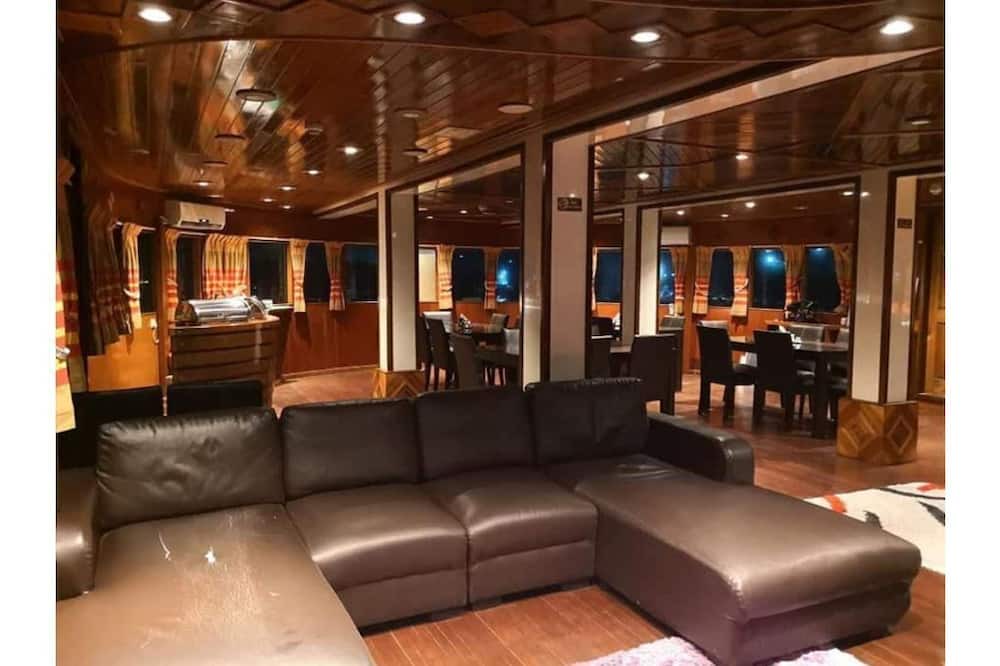 Photo of Livingroom in Vaavu Atoll