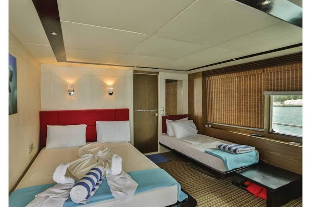 Photo of Bedroom in Vaavu Atoll