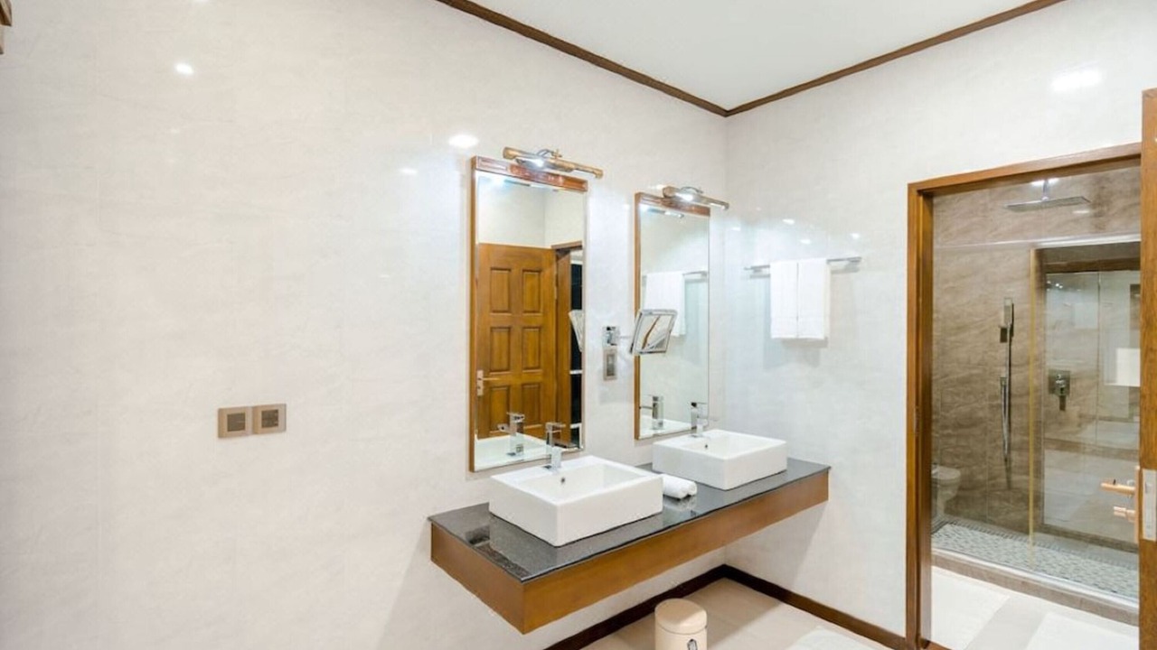 Photo of Bathroom in Fuvahmulah